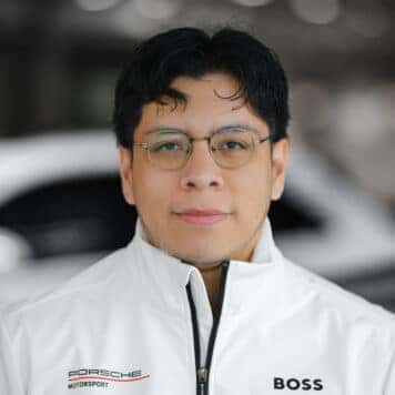 Photo of Enrique Velazquez